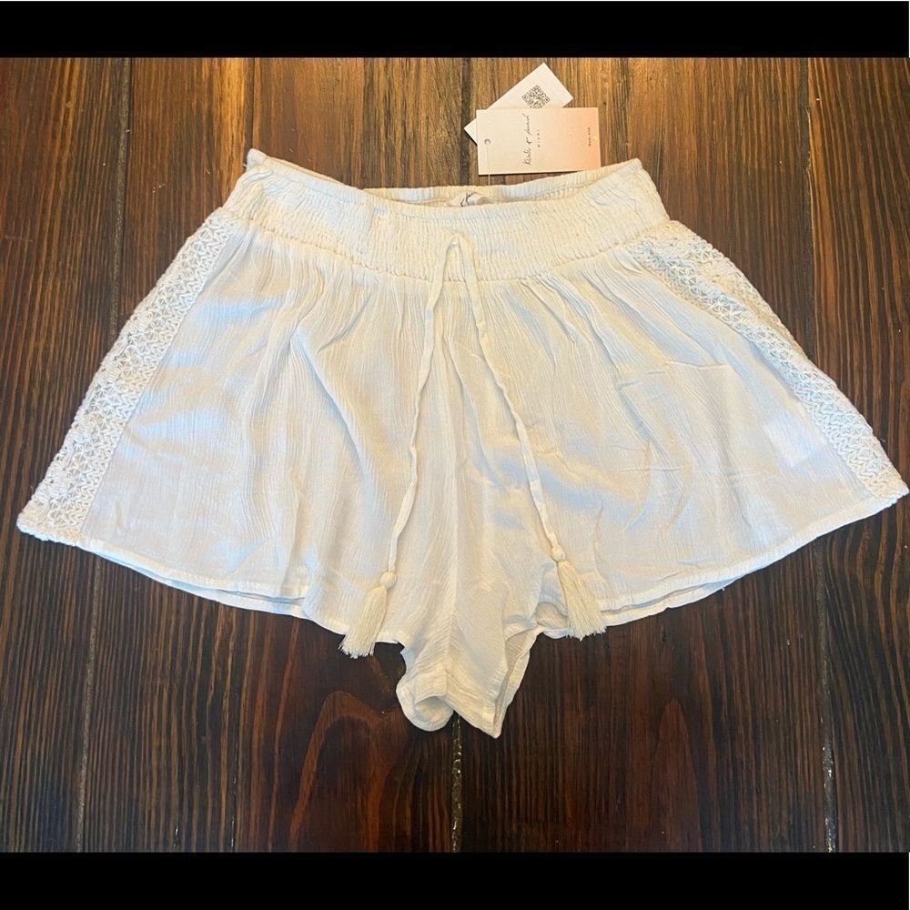 NWT Kiwi and Punch White Shorts